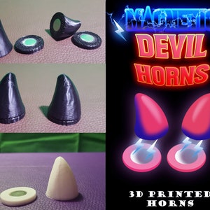 Puede incluir: Un conjunto de tres cuernos de diablo negros con bases magnéticas. Los cuernos están impresos en 3D y vienen con un conjunto de bases magnéticas. El texto "MAGNETIC DEVIL HORNS" se muestra en rojo y blanco. El texto "3D PRINTED HORNS" se muestra en blanco.