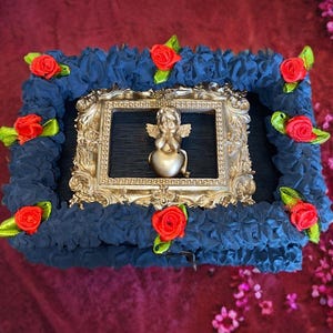 Moderne Renaissance Kuchen Schmuckschatulle