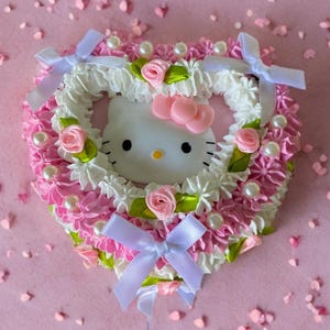 Pretty Kitty Cake Jewelry Box