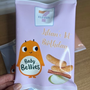 Baby snack Little Bellies 100% personnalisées sur votre thème avec prénom pour les anniversaires, fêtes, shower de bébé