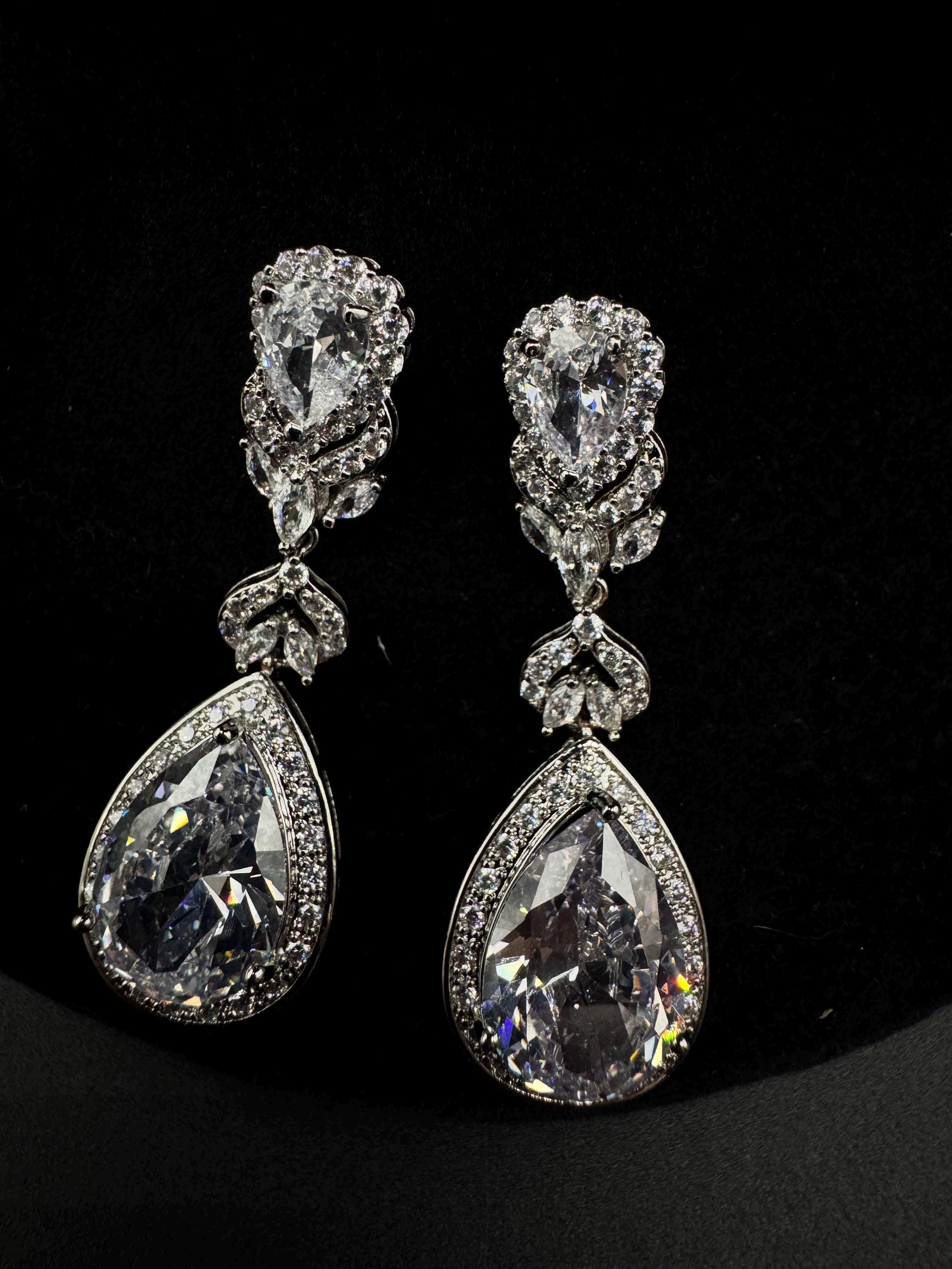 AAA Cubic Zirconia Earrings Teardrop– Elegant Sparkling Jewelry for Weddings, Parties, quinceanera, bridal earrings