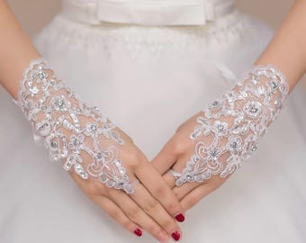 Fingerlose Brauthandschuhe mit Spitze | Perlen Hochzeit Manschetten