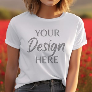 Gildan 64000 Mockup, camiseta branca Mockup 64000, modelo Mockup Gildan Shirt, camiseta branca unissex Mock Gildan, estilo de vida Gildan 64000