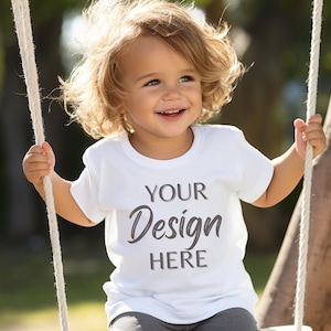Bella Canvas 3001T Mockup Weiß, Kleinkind Tshirt Mockup, Kinder T-Shirt Mockup, 3001T Mockup, Lifestyle Mockup 3001T, Kinder T-Shirt Mockup 3001T Weiß