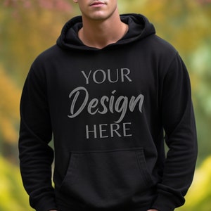 Gildan 18500 Schwarzes Mockup, männliches Gildan Hoodie-Mockup, Kapuzen-Sweatshirt-Männermodell-Mockup, schwarzer männlicher Hoodie, G18500 schwarzer Mockup-Mann