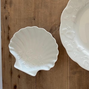Wild Ivy Shell Empty Pocket CNP France White Porcelain Relief Decor Vintage 1960/70 Bowl Dish Dish Decoration Collection