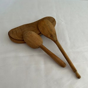 Mold Sole Wooden Spoon Holder and 2 Spatulas Kitchen Utensil Holder in the shape of a shoe Decoration Worktop Wooden Clog