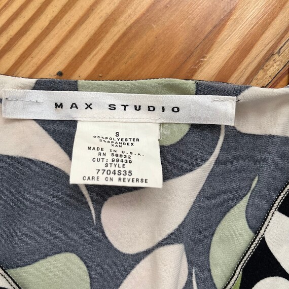 Max Studio top View 4