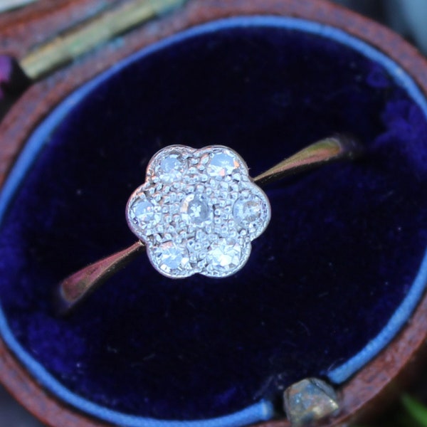 Antique Edwardian 18ct gold and platinum diamond floral daisy ring