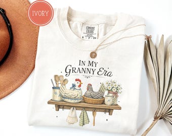 in my granny era T-Shirt, cottage core chicken, gifts for new grandmother, Vintage chicken Kitchen Tee, In My Grandmother Era T-shirt