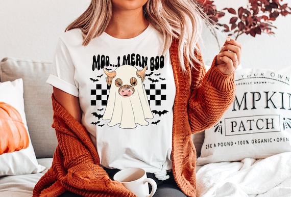 Halloween Highland Cow Shirt, Moo I Mean Boo Sweatshirt,Spooky Vibes T-shirt Happy Halloween Shirt, Halloween Gifts, Spooky Cow Shirt,