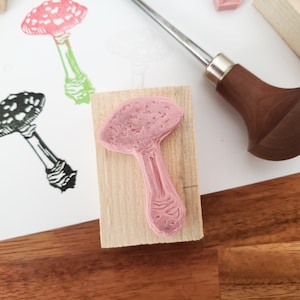 Tampon Champignon Unique Gravé à la Main monté sur Bois gravé par BonaFama, accessoire pour Journal de Tarot ou Grimoire