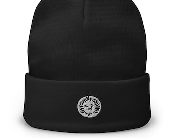 Leo broderad unisexmössa | JC Chasez IYKYK subtil merchandise | stjärnteckenlejon *NSYNC Reunion-fan från 2000-talet, pojkbandspresent till henne och honom