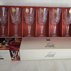 Cristal d&#39;Arques Masquerade Wine Glasses - Set of 6 in Original Box