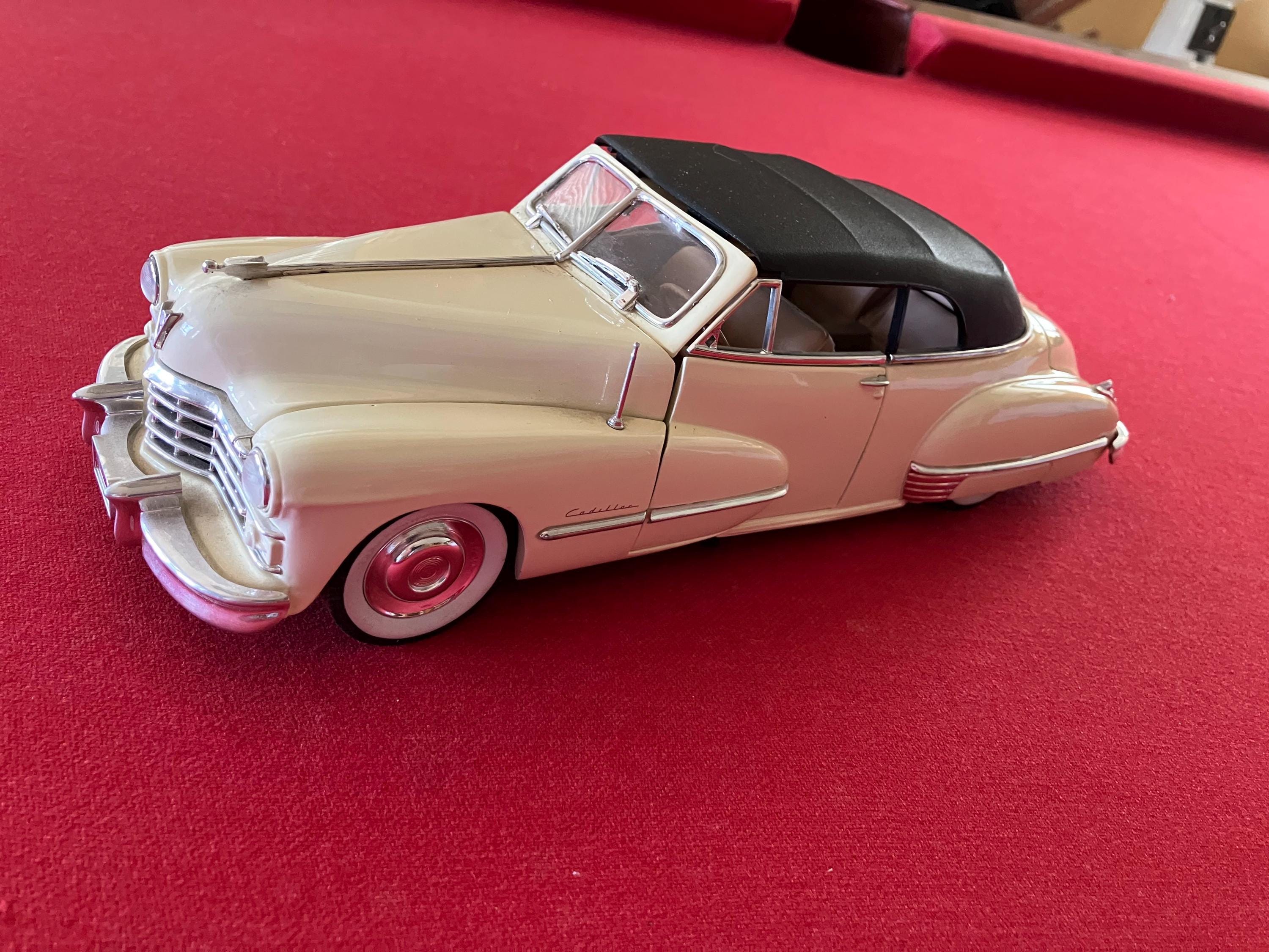 1:18 Cadillac - Etsy