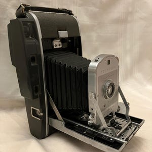 Vintage Polaroid Land Camera Model 150