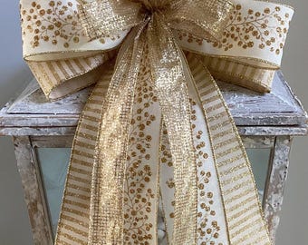 Gold and Ivory Christmas Wreath Bow, Christmas Wreath Bow, Christmas Tree Topper, Christmas Decor, Gold and Ivory Christmas Lantern Bow