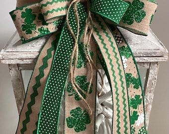 St. Patrick’s Day Wreath Bow, St. Patrick’s Day Lantern Bow, Door Hanger Bow, St. Patrick’s Decoration, St. Paddy’s Decor, Green & Natural