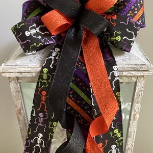 Halloween Kranz Schleife, Tür Dekor, Halloween Laterne Schleife, orange, lila und schwarze Schleife, Halloween Dekor, Halloween Schleife, Türschild