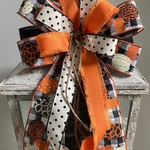 Fall Wreath Bow, Lantern Bow, Fall Door Hanger Bow, Wreath Embellishment, Thanksgiving Decor, Orange and Black Bow, Pumpkin Bow, Fall Decor