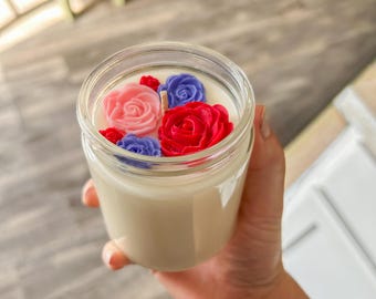 Handcrafted 9oz Soy Candle with Handmade Flower Embeds, Handmade Flower Candle, Scented Gift for Her, Decorative Candle for Home Decor.