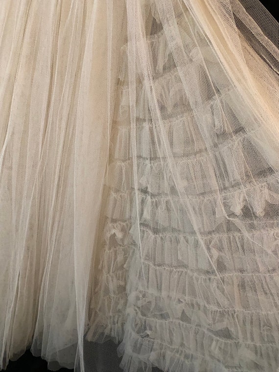 Exquisite Vintage 1950s Wedding Dress Bridal Prin… - image 3
