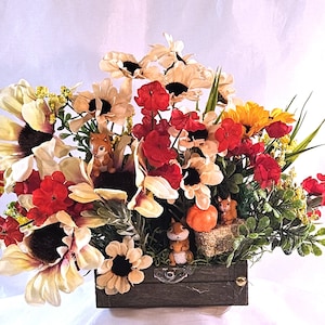 Sunflower Floral Arrangement in Treasure Chest with Cute Squirrels, Gift for all Occasions, Nature Lover Gift, Birthday, Get Well, Cheerful