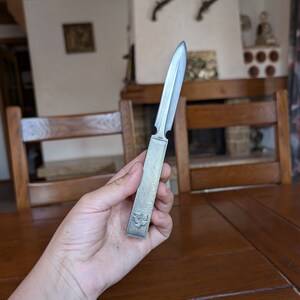 Abrecartas de zinc Abrecartas vintage suizo de Sankt Galler Prage