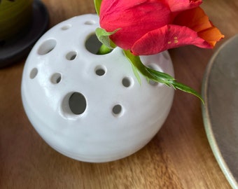 Flower stone vase sphere white ceramic