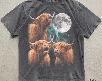 Comfort Colors® Three Highland Cow Howling Moon Shirt 90s Retro Tee Fluffy Cow Bootleg Funny Hairy Cattle Graphic Country Lover Gift