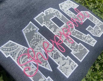 Kundenspezifische MRS Spitze-Applikation besticktes Sweatshirt: Brautgeschenk