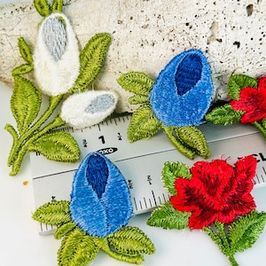 Fleurs douces appliques vintage bleu blanc rouge en gros dentelle brodée appliques lot collection #43