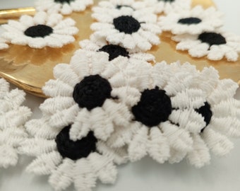 FLORAL VINTAGE applique black white Flower Patches #220