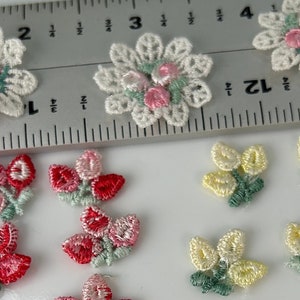 30 pieces FLORAL sew-on appliqués yellow, red , pink flowers vintage lot #37
