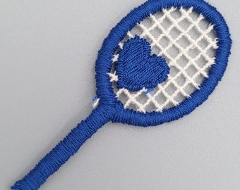 Racchetta da tennis VINTAGE Blue Heart da cucire su applique Toppe decorative ricamate per ricamo Royal Blue Love Tennis #913