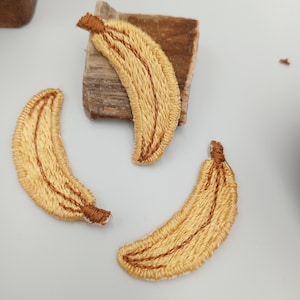 Ferro de banana amarelo em remendos decorativos apliques vintage para acessórios de roupas chapéus jaquetas bolsas jeans criações artesanais #359