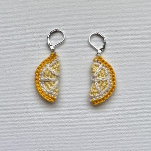 crochet lemon earrings, lemon slice earrings, fruit slice earrings, crochet jewelry, lemon jewelry, amigurumi earrings, citrus earrings