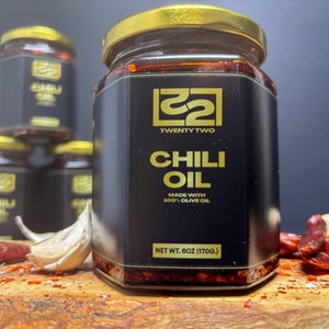 Twenty2 Chili Oil, all natural spicy oil w/ crunchy garlic    100% OLIVE OIL (6oz)