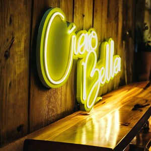 Decoración de pared de neón Bella Ciao - Neón personalizado hecho a mano - Ciao Bella LED - Decoración de pared Ciao Bella - Regalo de arte de pared amarillo Ciao Bella - Ciao Neon