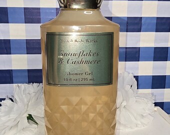 Bath and Body Works Snowflakes and Cashmere Shower Gel 10 fl oz