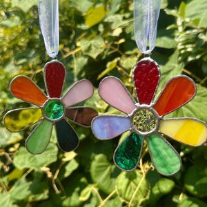 Stained Glass Rainbow Daisy Suncatcher