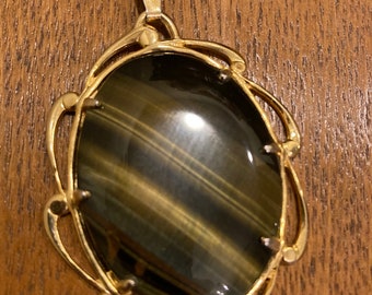 Vintage Tiger’s Eye Pendant Gold Tone 24” Chain