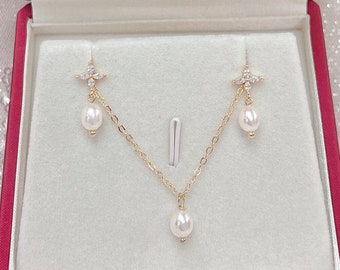 Pearl Set Dainty, Pearl Wedding Jewelry Set, Dainty Pearl Set, Bridal Pearl Earrings Necklace Set, Dainty Pearl Jewelry Set for Bride
