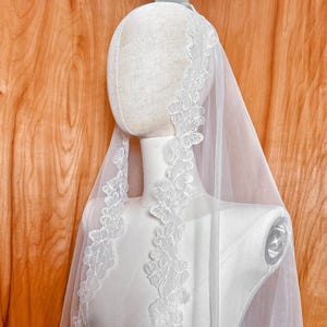 Lace Butterfly Veil, Mantilla Cathedral Veil, Bridal Mantilla Veil, Veil Fingertip