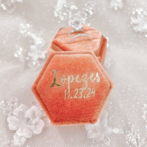 Boîte à bagues de cérémonie, Boîte à bagues personnalisée pour mariage, Boîte à bagues à monogramme, Boîte à bagues personnalisée en velours, Boîte à bagues en velours, Boîte à bagues hexagonale