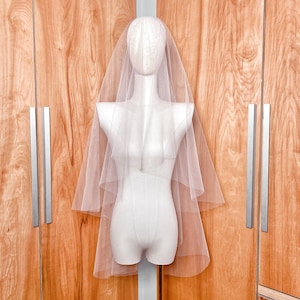 Fingertip Veil with Blusher, Sheer Veil, Two Tier Veil, Elegant Blusher Veil, Simple Veil, Double Layered Veil, Wedding Veil for Bride