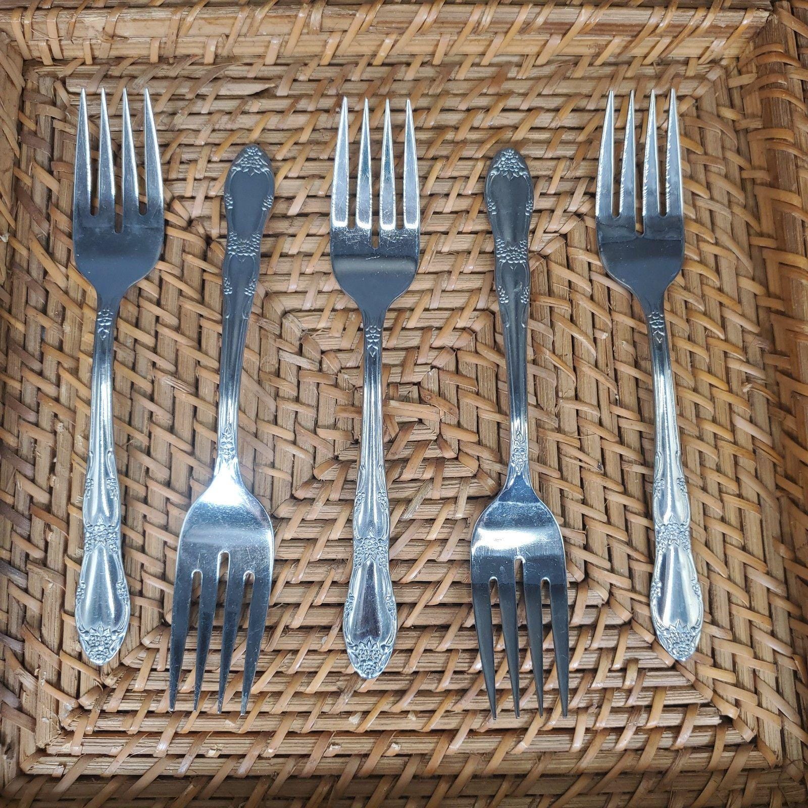 Wm Rogers Deluxe Stainless Oneida Flatware - Etsy