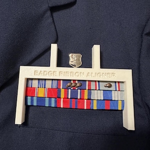 Ribbon and Badge Aligner