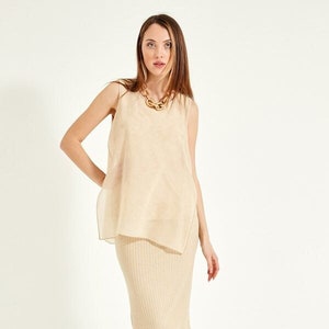 Sleeveless Beige Blouse - Perfect for big-size, wide-fit