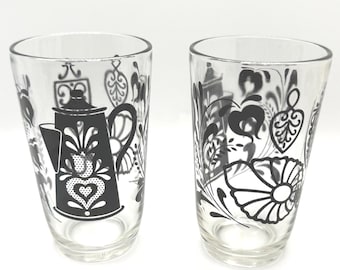 Set of Two 2 Black Juice Glasses with Teapot and Trivets